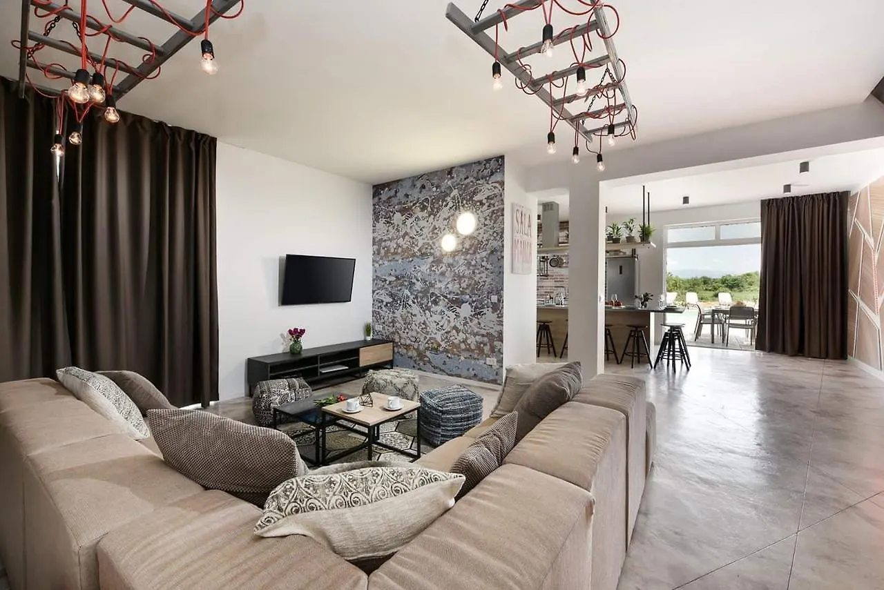 Villa Mendula Nin Croatia