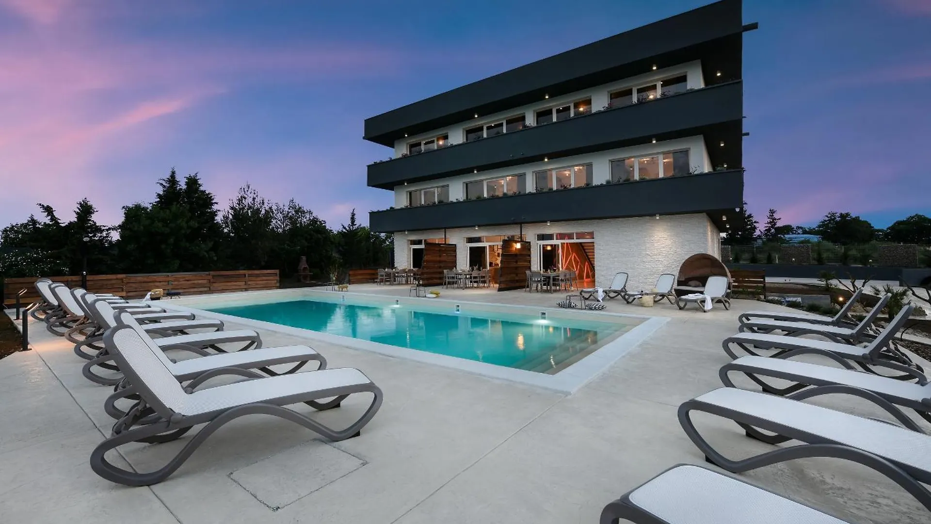Holiday park Villa Mendula Nin